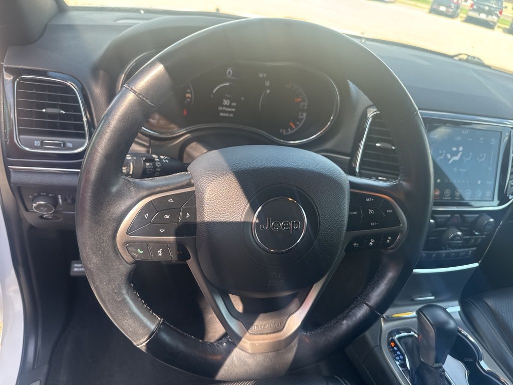 2021 Jeep Grand Cherokee Anniversary Edition photo 9