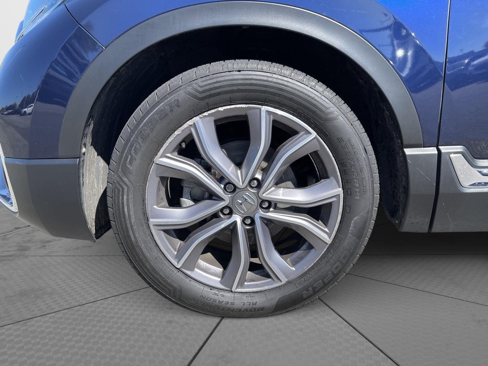 2022 Honda CR-V Touring photo 23