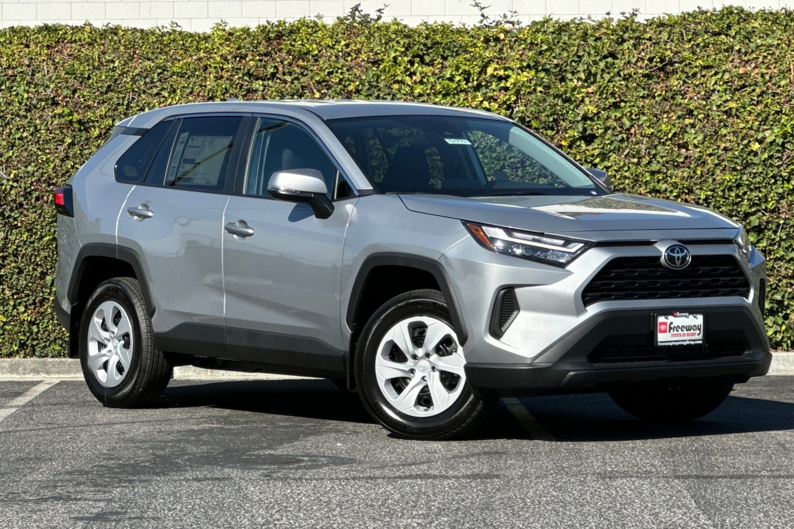 2025 Toyota RAV4 LE photo 2