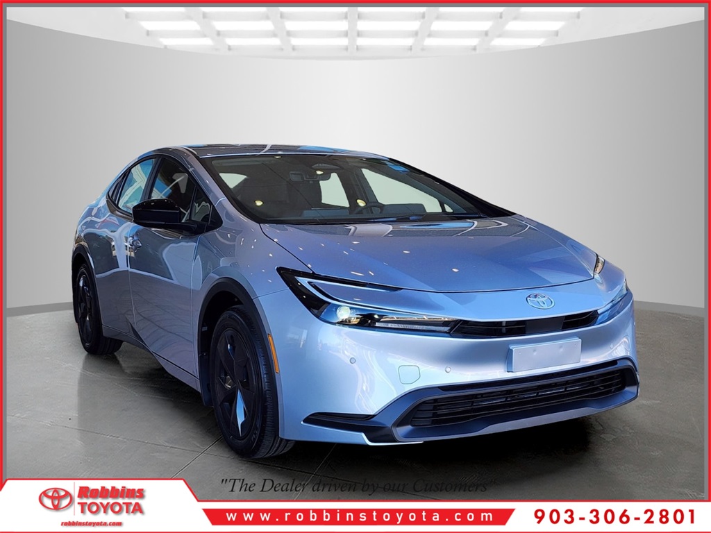 2026 Toyota Prius LE's photo