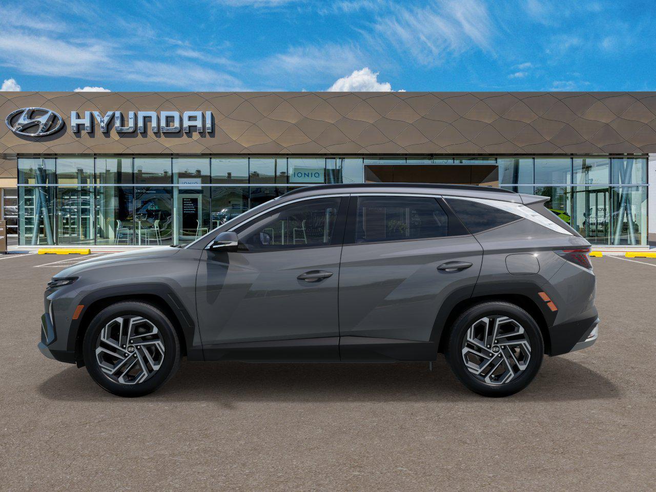 2025 Hyundai Tucson Limited photo 3