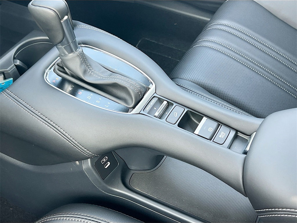 2026 Honda HR-V EX-L photo 18