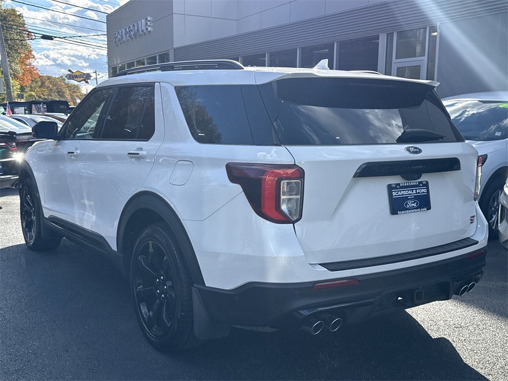 2021 Ford Explorer ST photo 3