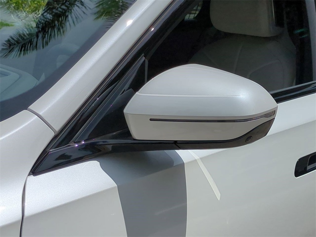 2025 Bmw 750e photo 11