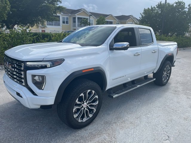 2025 GMC Canyon Denali's photo