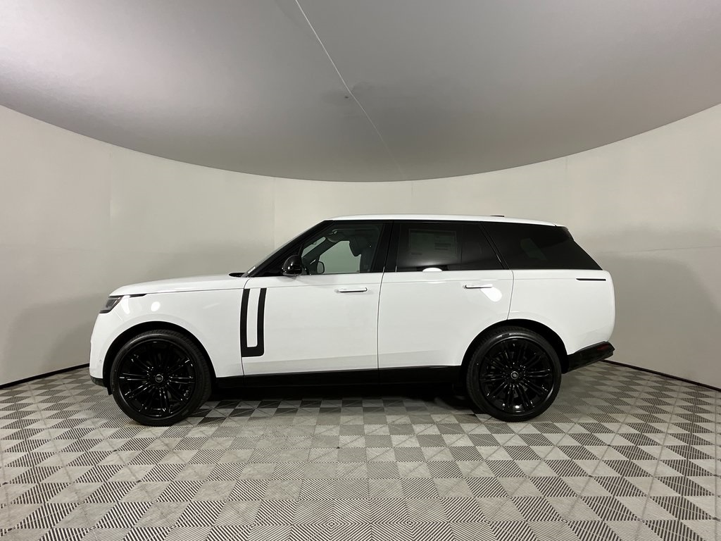 2025 Land Rover Range Rover SE photo 6