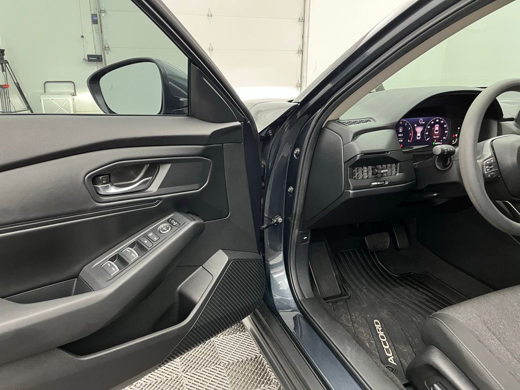 2024 Honda Accord EX photo 9