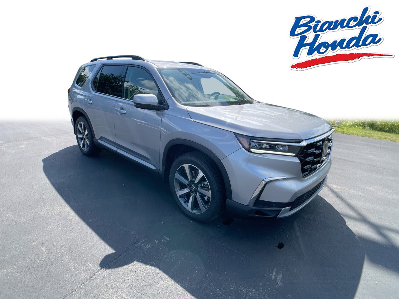 2025 Honda Pilot Touring's photo
