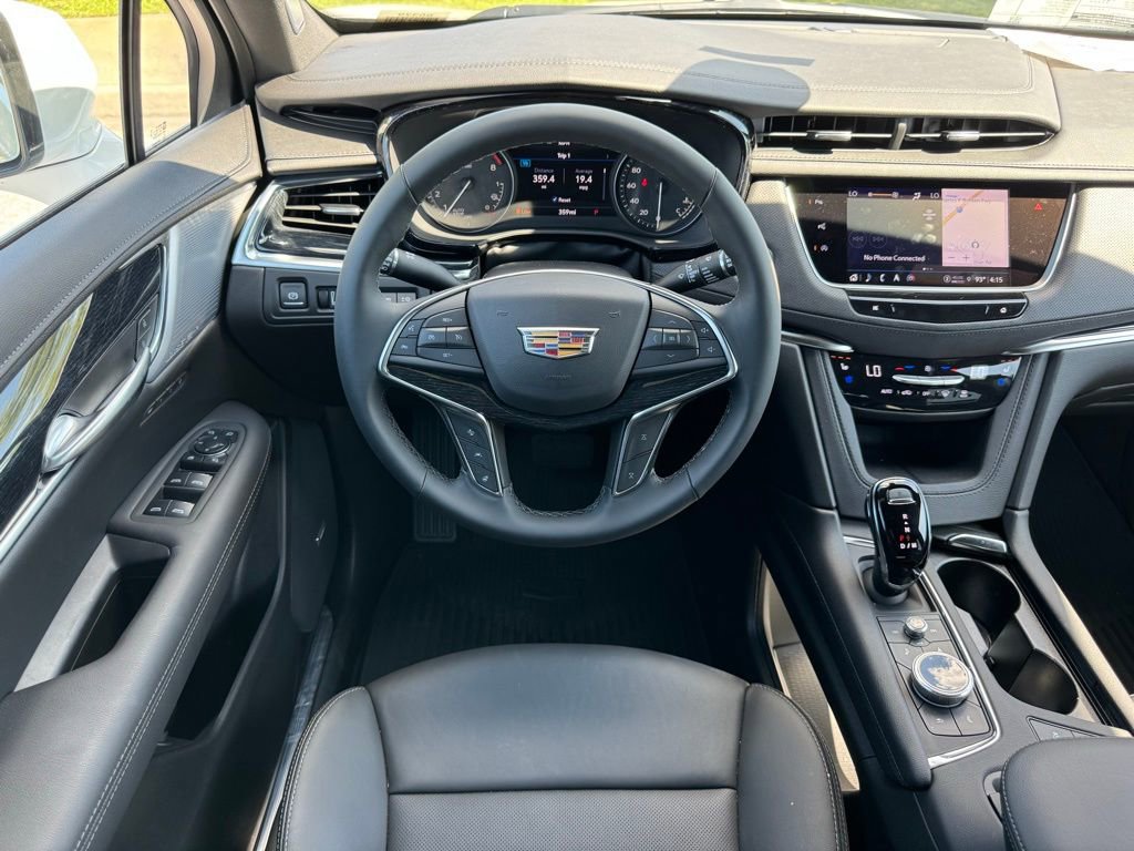 2025 Cadillac XT5 Premium Luxury photo 2