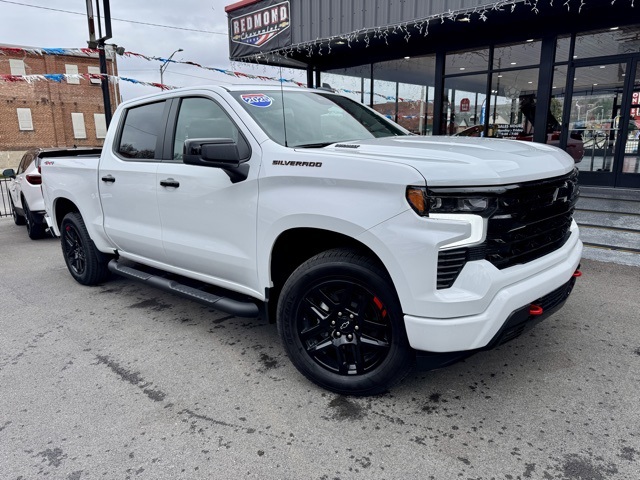 2025 Chevrolet Silverado 1500 RST photo 2