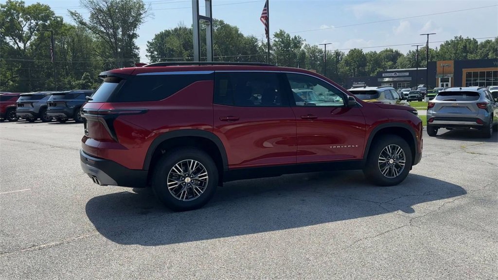 2026 Chevrolet Traverse photo 8
