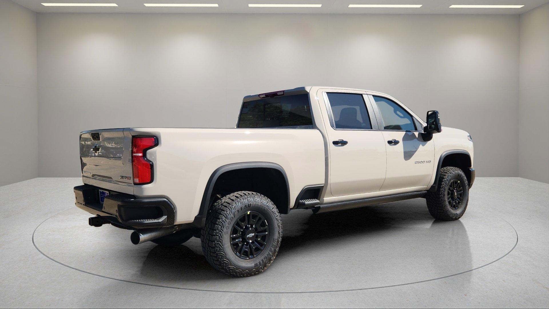 2026 Chevrolet Silverado 2500HD ZR2 photo 3