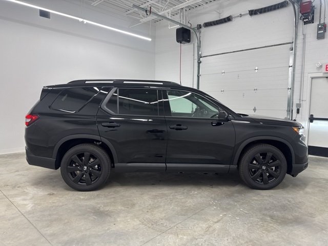 2025 Honda Pilot Black Edition photo 4