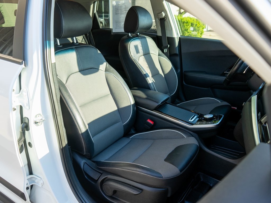 2022 Kia Niro EV EX photo 8