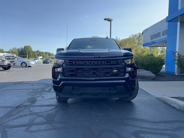 2026 Chevrolet Silverado 1500 Custom photo 2