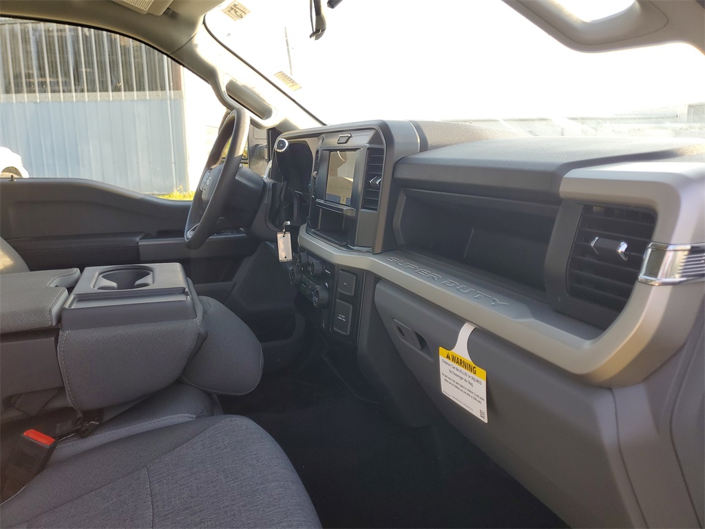 2025 Ford F-250 XL photo 27