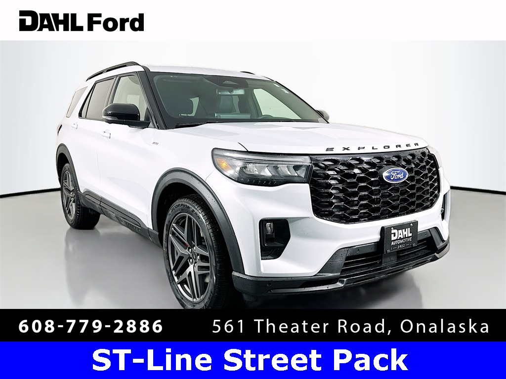 2026 Ford Explorer ST-LINE's photo