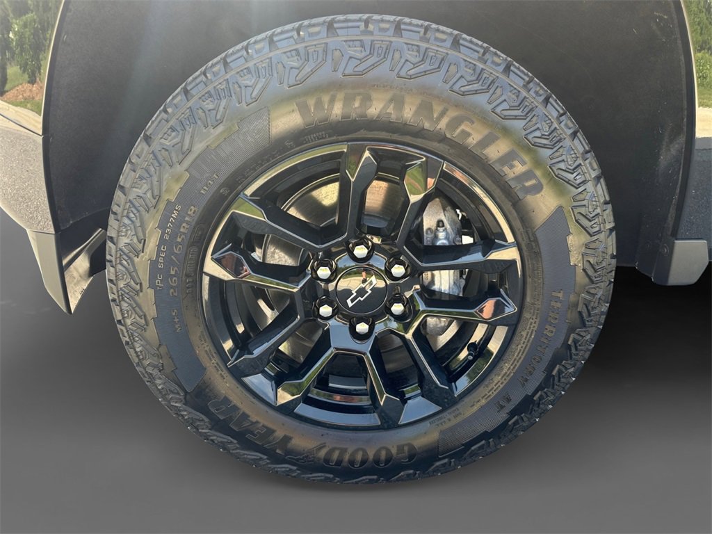 2025 Chevrolet Colorado Z71 photo 14