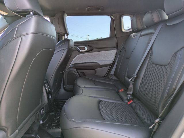 2025 Jeep Compass Latitude photo 22