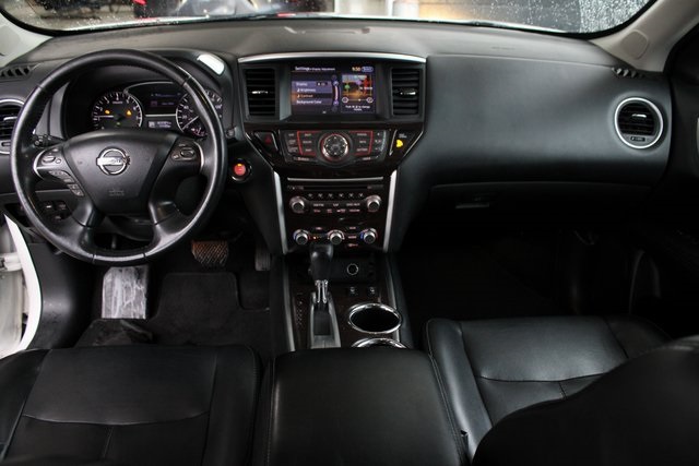 2014 Nissan Pathfinder SL photo 35