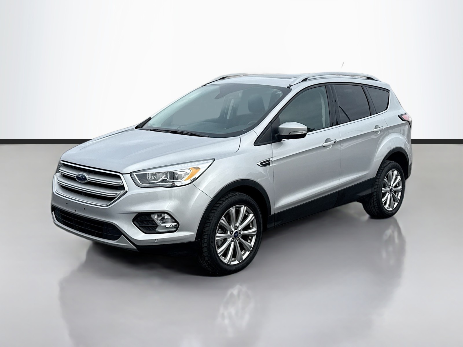 2018 Ford Escape Titanium's photo
