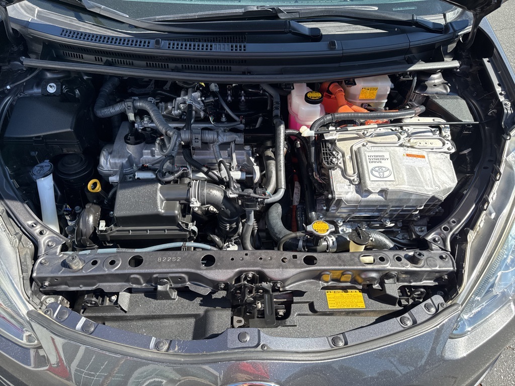 2015 Toyota Prius C One photo 18