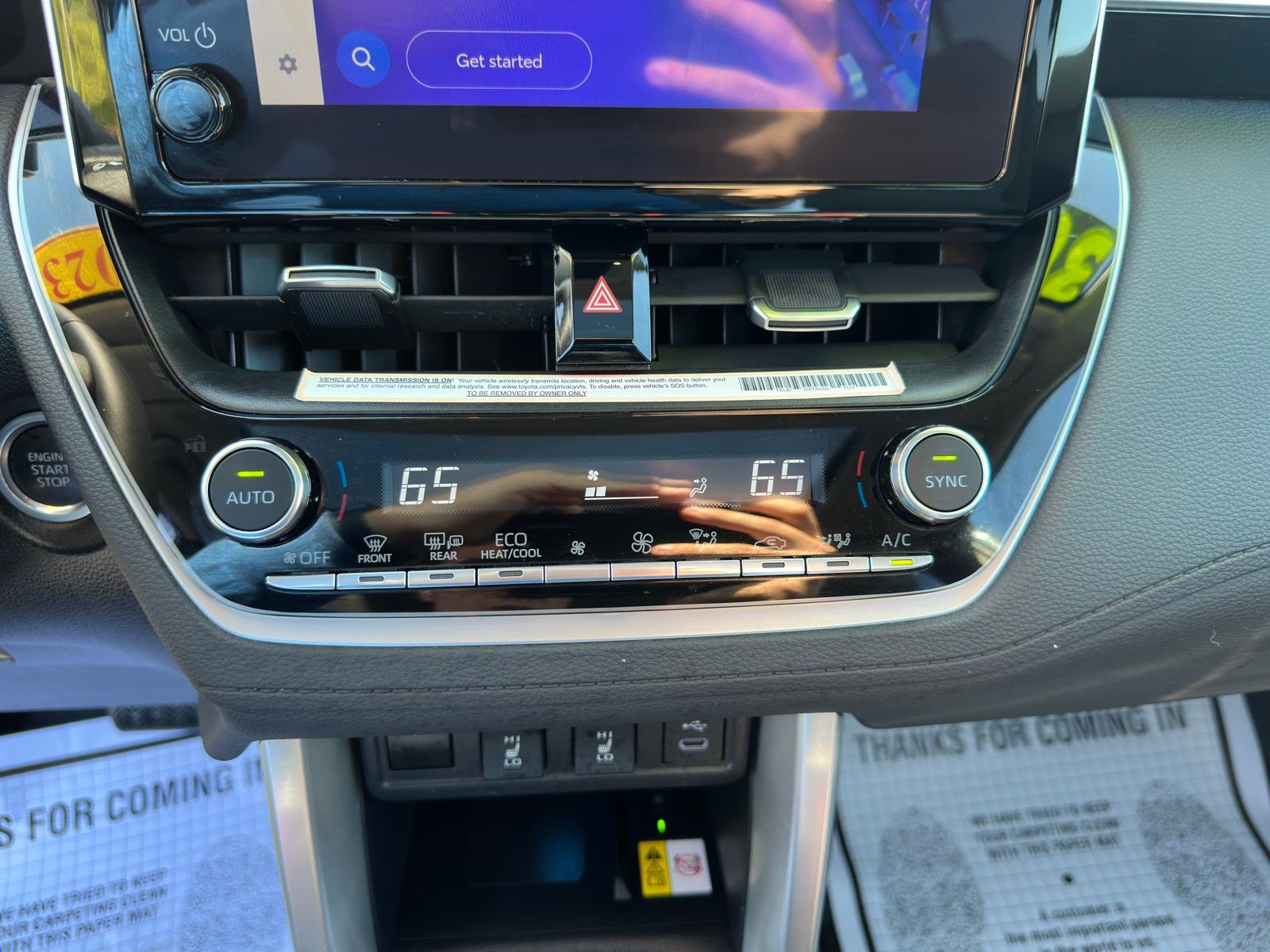 2023 Toyota Corolla Cross XLE photo 20