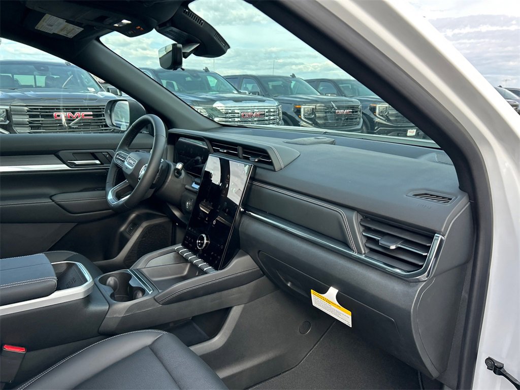 2026 GMC TERRAIN - Image 35