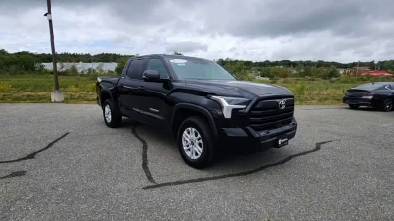 2022 Toyota Tundra SR5 photo 2