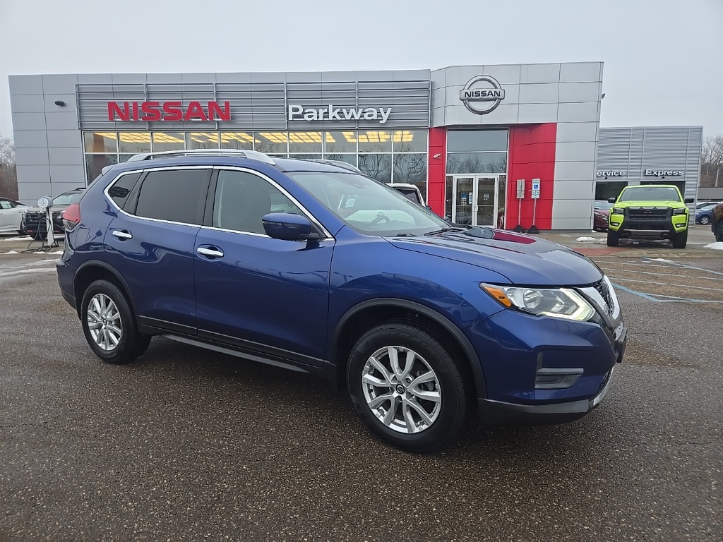 2019 Nissan Rogue S's photo