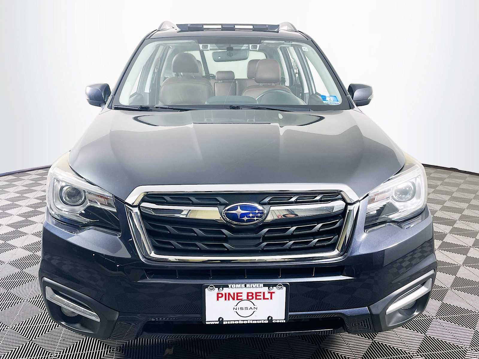2018 Subaru Forester Touring photo 2