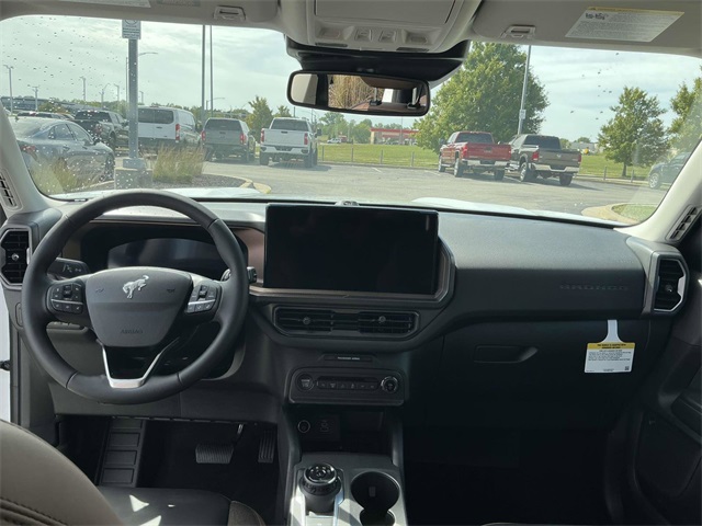 2025 Ford Bronco Sport Outer Banks photo 12