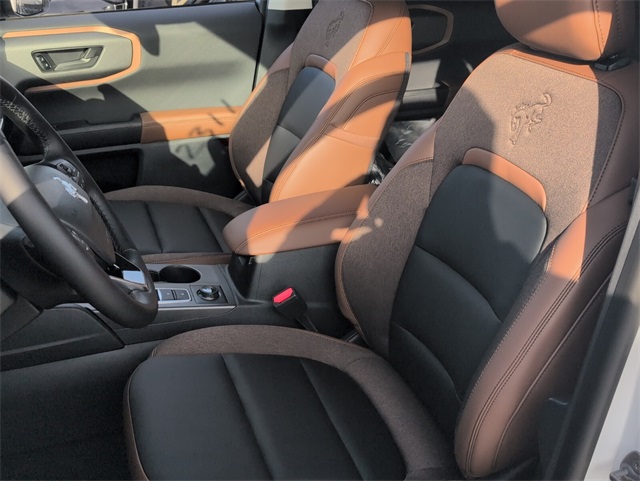 2025 Ford Bronco Sport Outer Banks photo 6