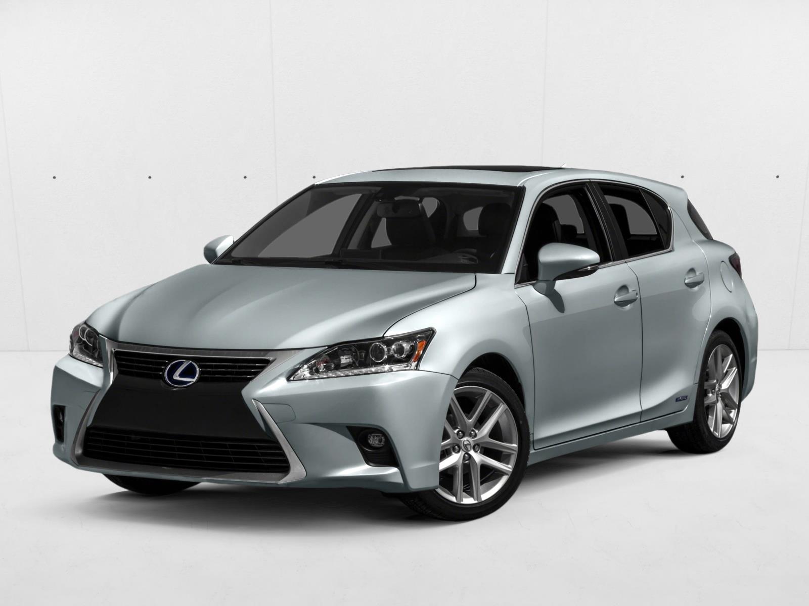 2016 Lexus CT Base's photo