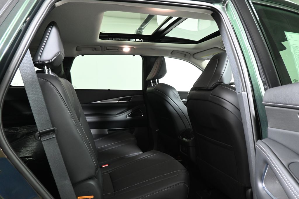 2026 Infiniti QX60 Luxe AWD photo 16