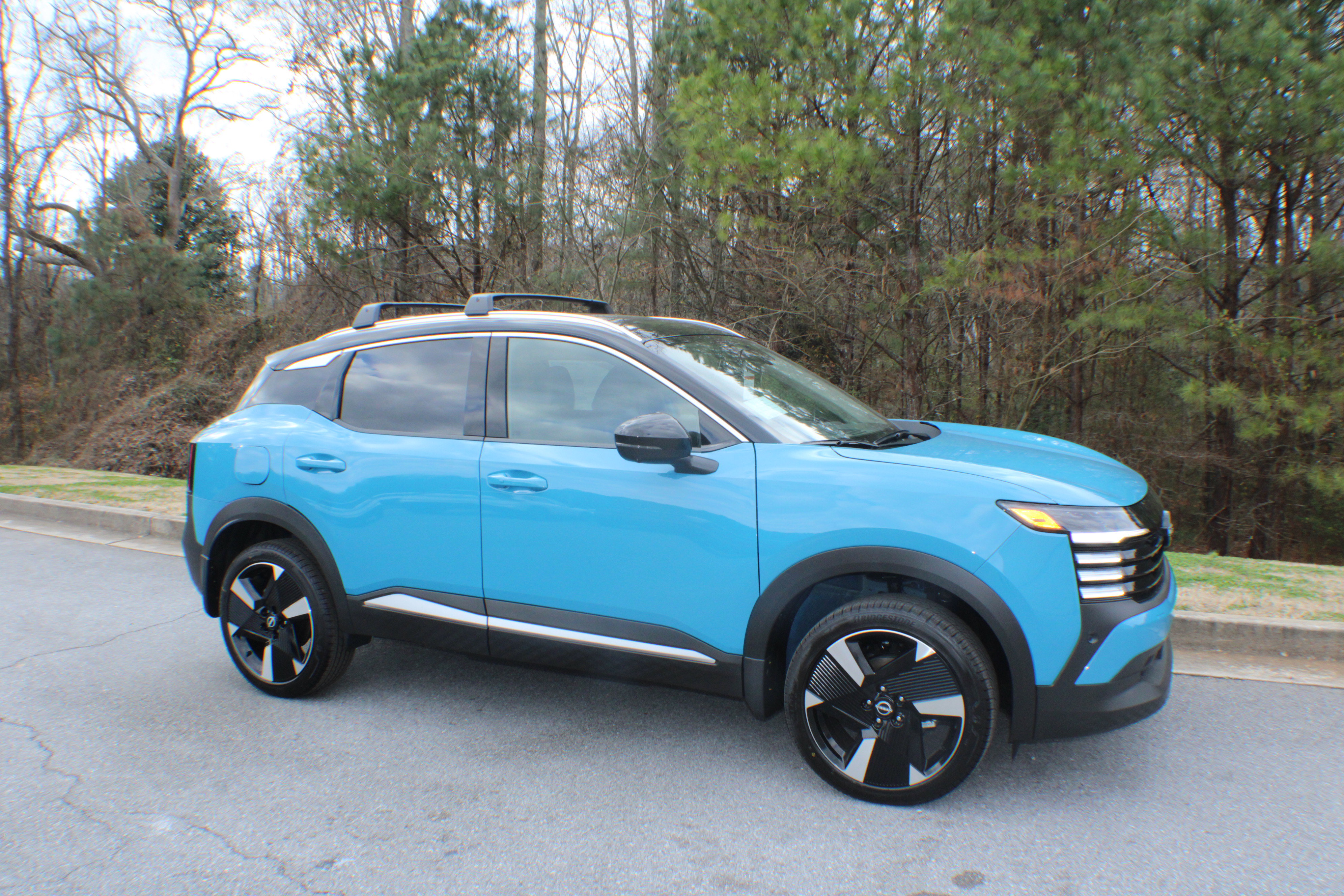 2026 Nissan KICKS SR's photo