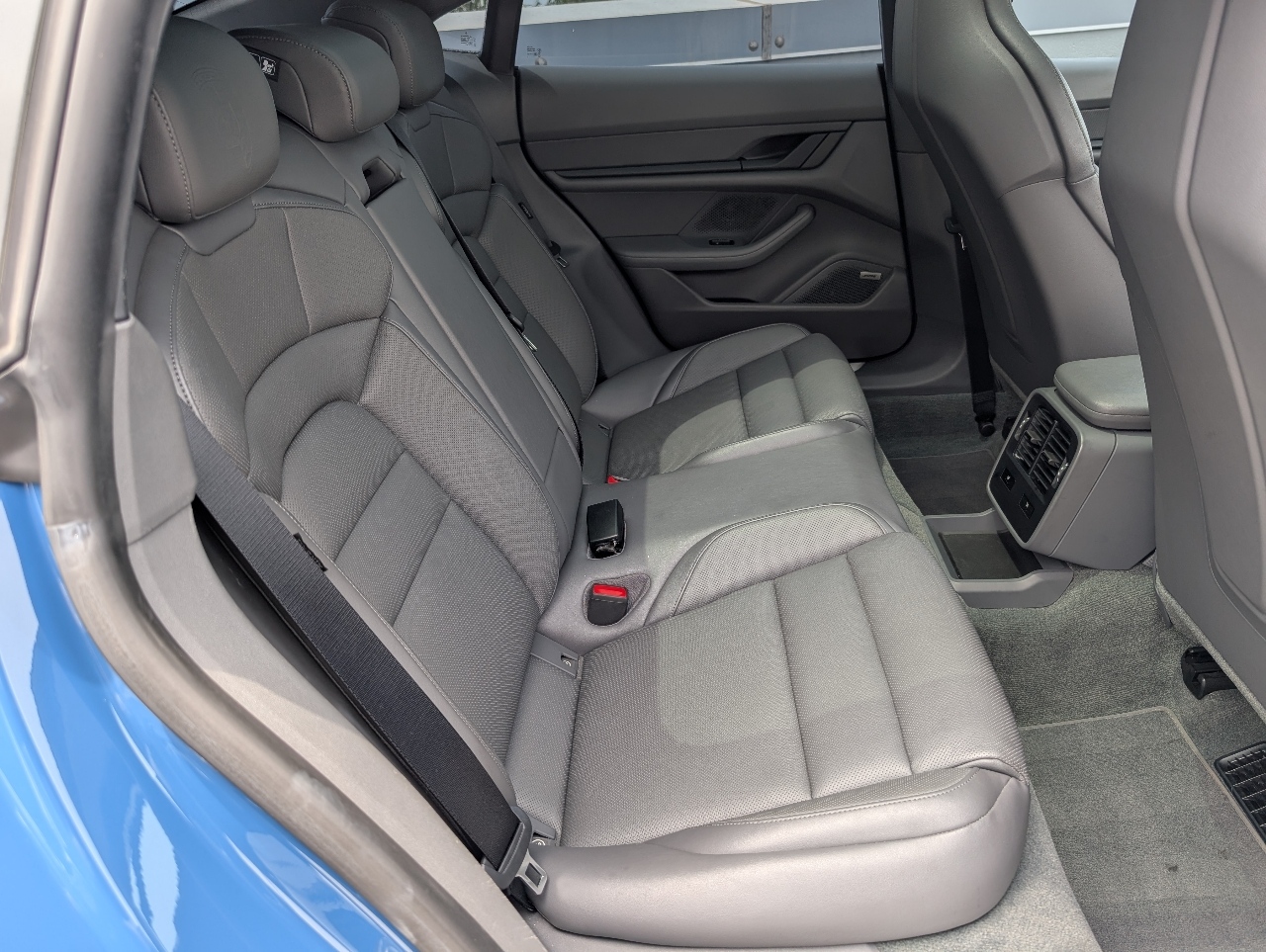 2021 Porsche Taycan 4S photo 7