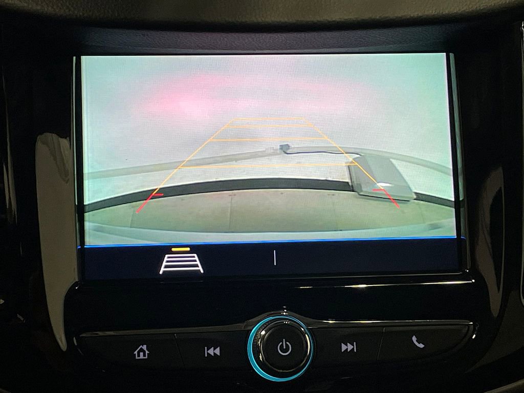 2022 Chevrolet Trax LT photo 3