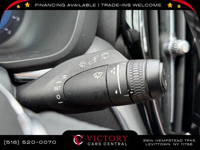 2024 Volvo XC60 B5 Core photo 31
