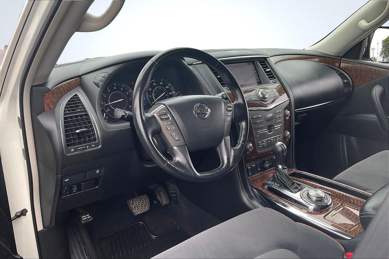 2019 Nissan Armada SV photo 11