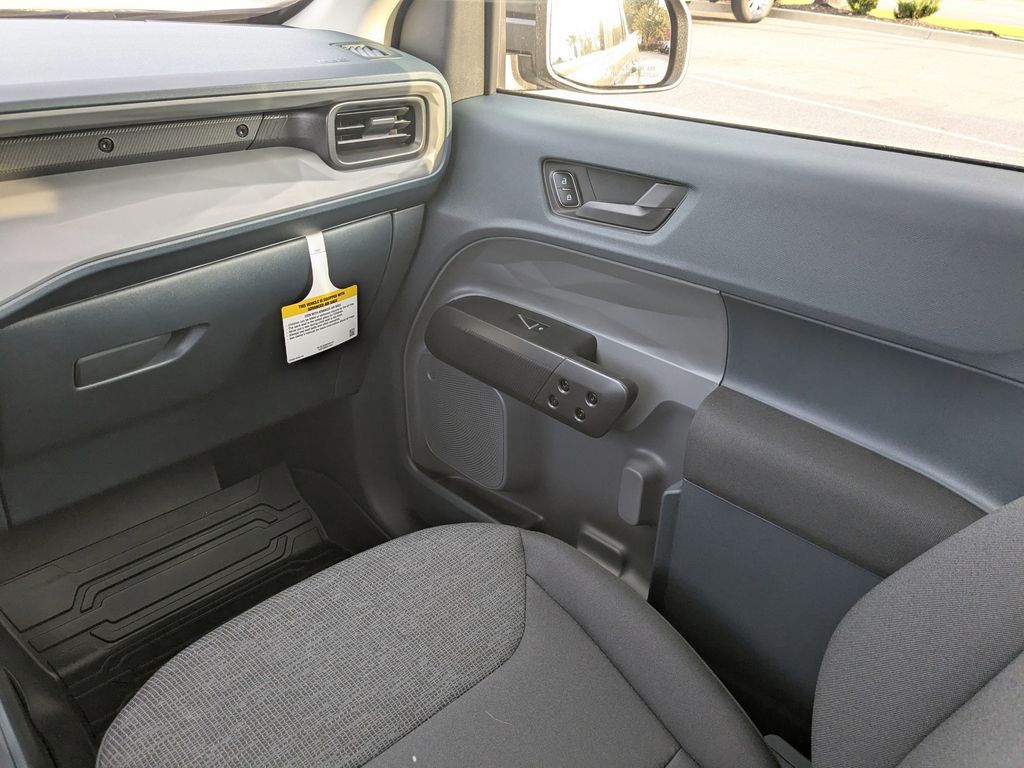 2025 Ford Maverick XL photo 15