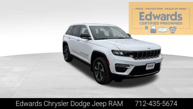 2022 Jeep Grand Cherokee 4xe's photo