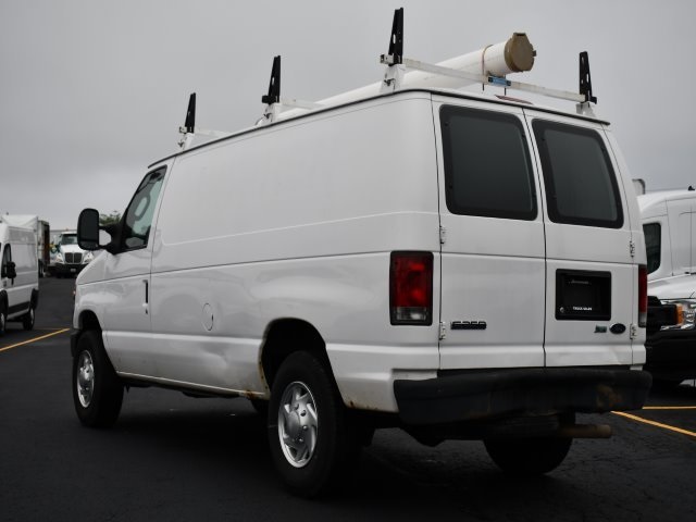2010 Ford E-250 Cargo photo 3