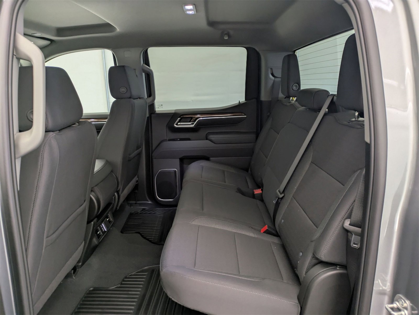 2025 Chevrolet Silverado 1500 LT photo 19
