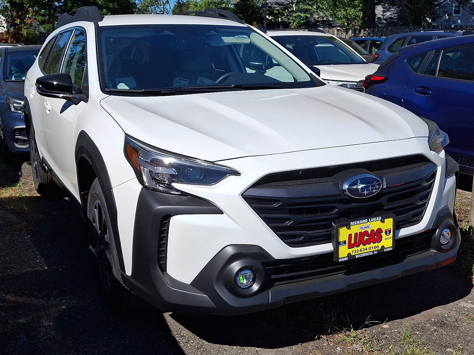 2025 Subaru Outback Premium photo 2