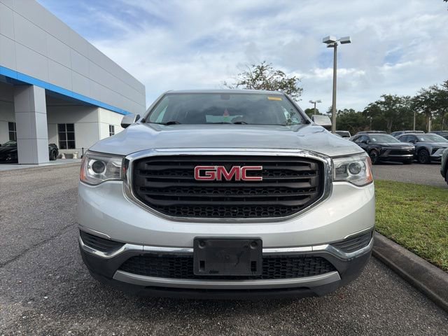 2017 Gmc Acadia SLE photo 2
