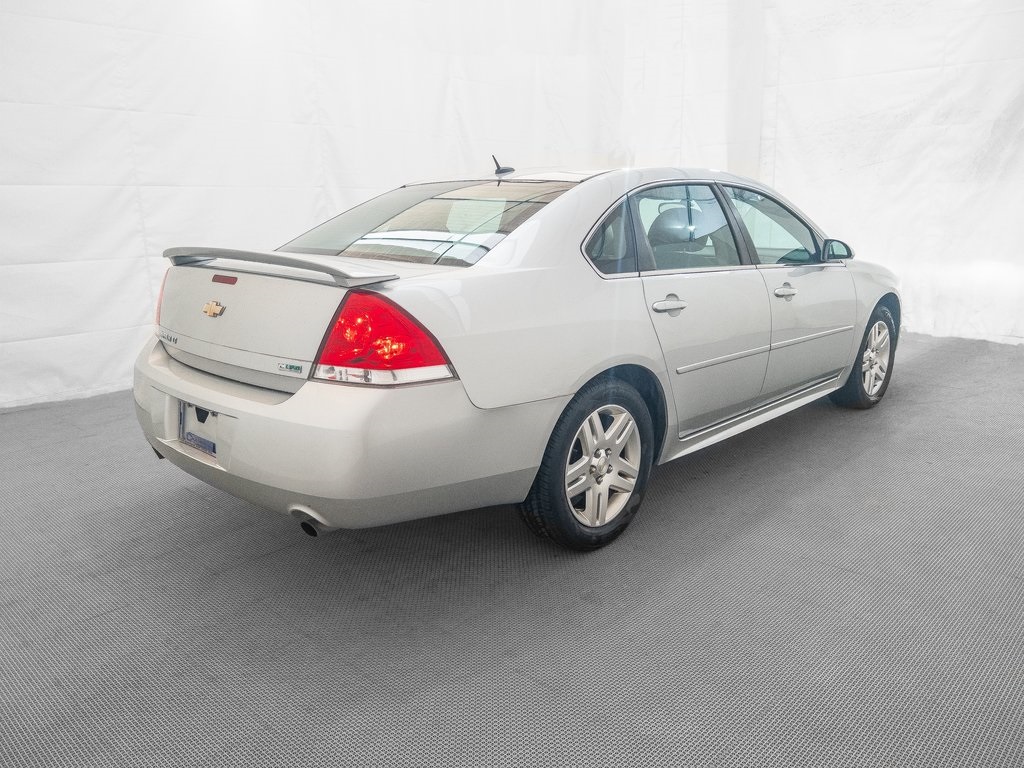 2013 Chevrolet Impala photo 3