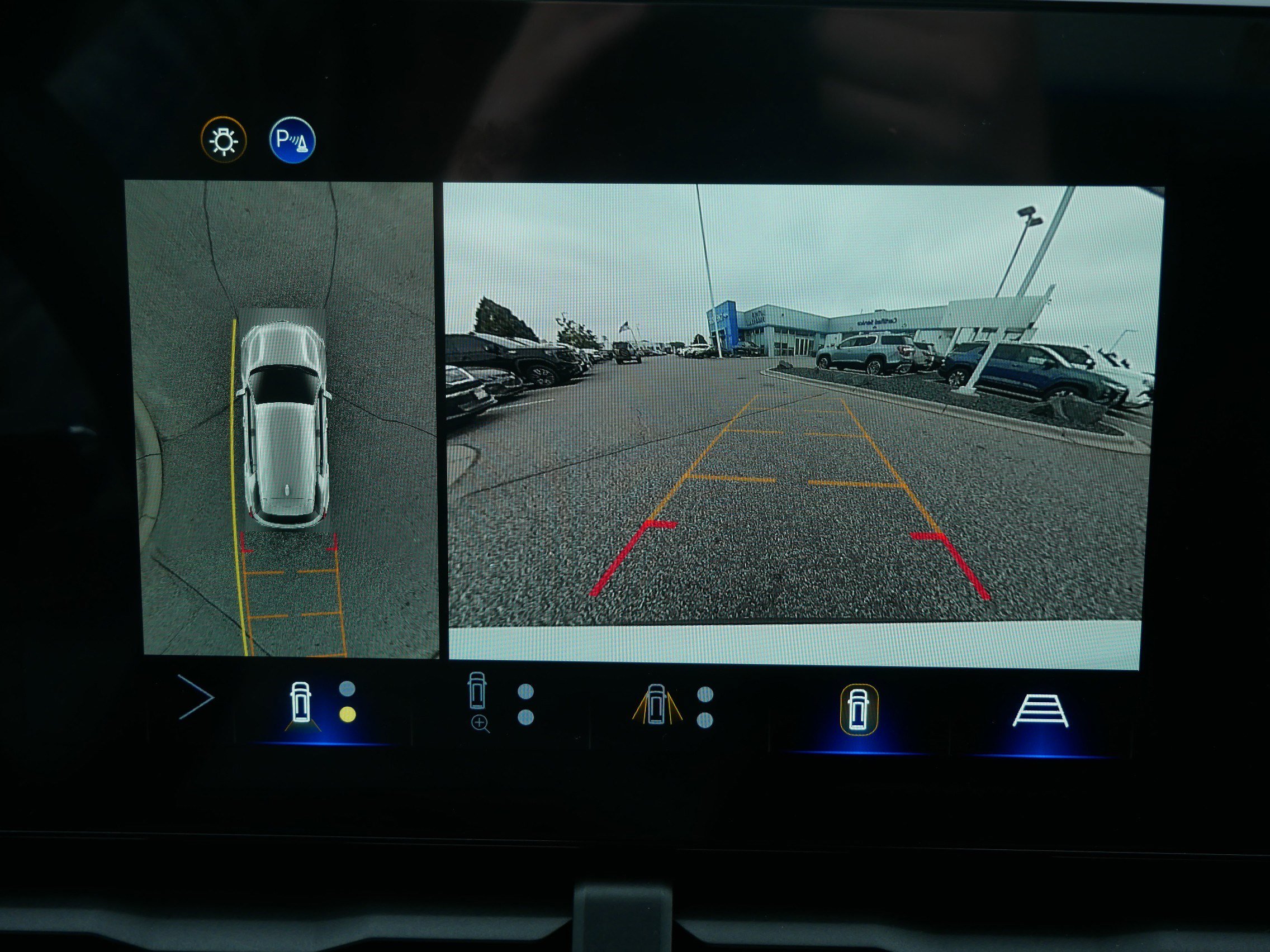 2026 Chevrolet Equinox LT photo 10