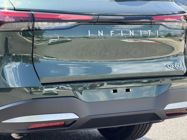 2026 Infiniti QX60 Luxe photo 7