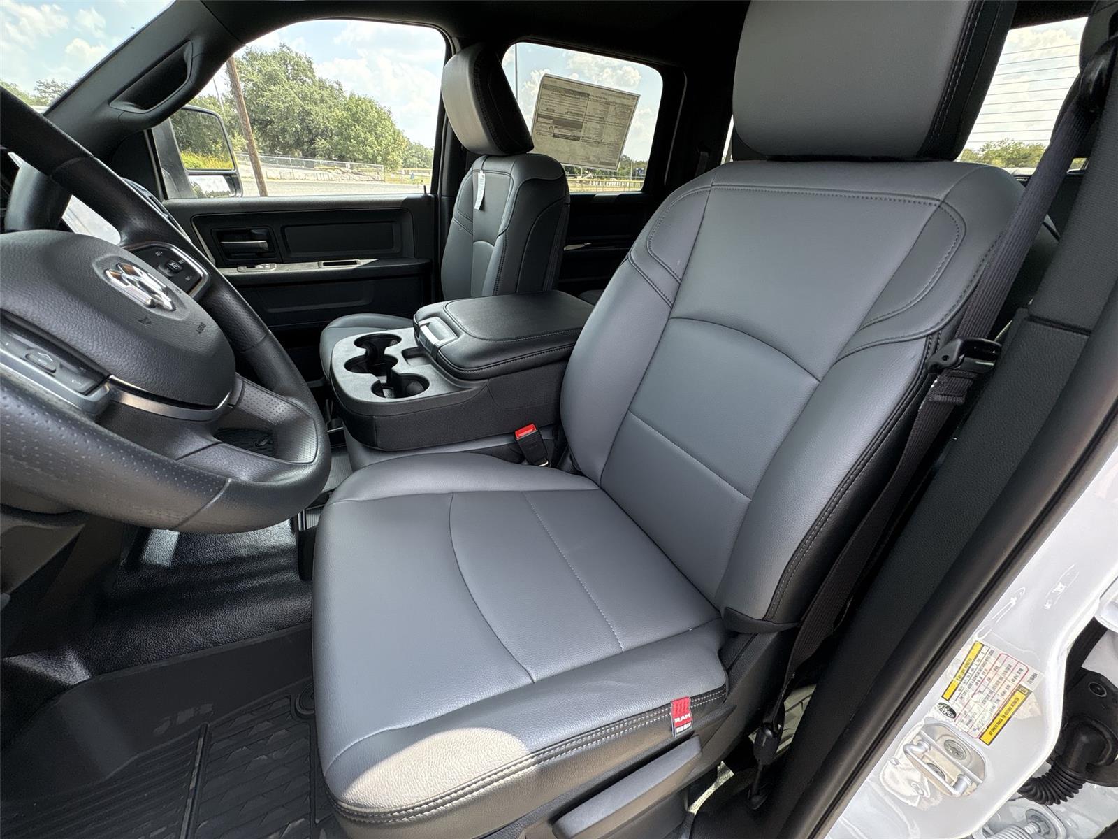 2026 Ram 2500 Tradesman photo 14